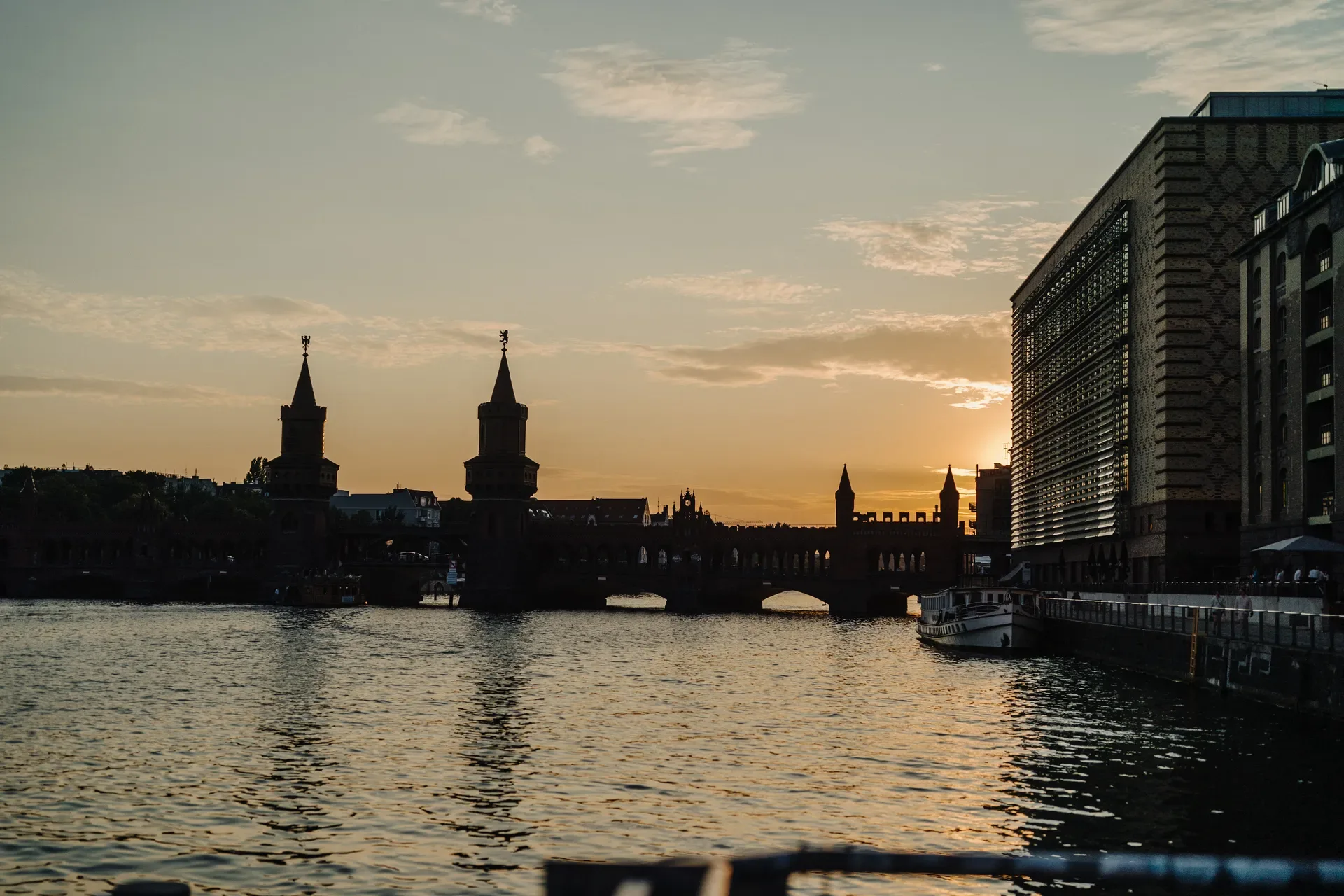 Sunset over the Oberbaum Bridge at the Spreespeicher welcome evening